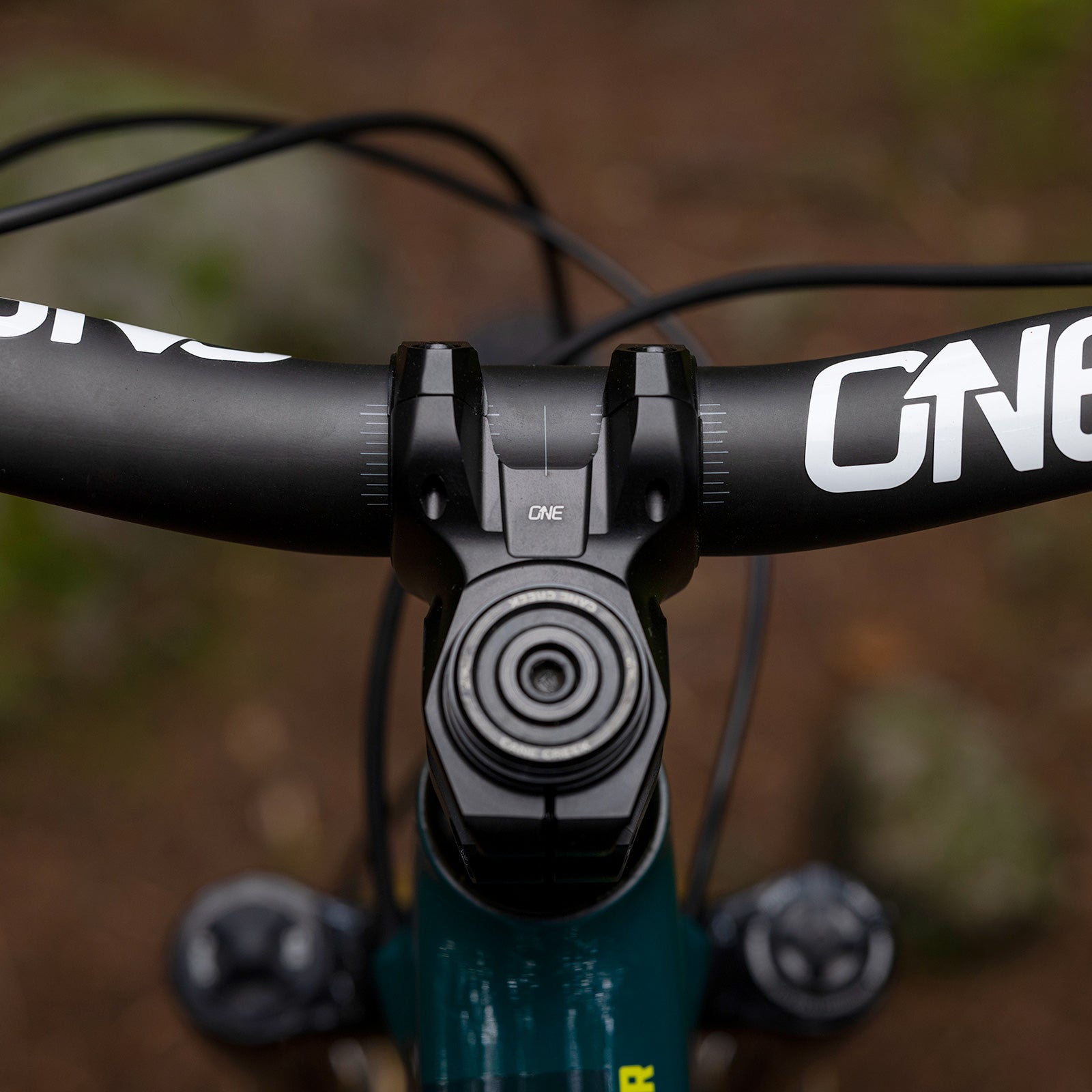 OneUp Components 35mm Carbon Handlebars V2 – Boutique MTB
