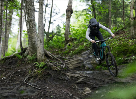 Yeti LTe enduro racing