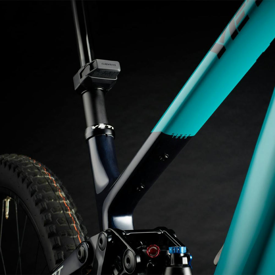 Strapless Accessory Mount