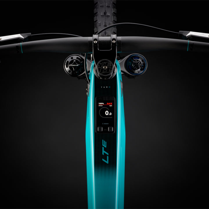 Yeti carbon cockpit